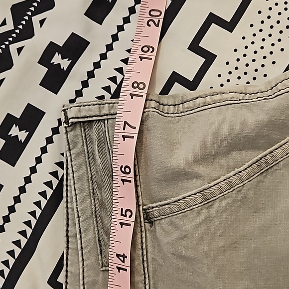 Anthropologie Shorts - Picture 6 of 8